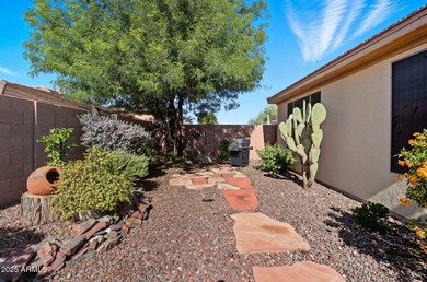 There is nothing more to do but move in and enjoy the beautiful on Anthem Golf and Country Club  in Arizona - for sale on GolfHomes.com, golf home, golf lot