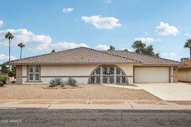 Listing Agent is related to the Seller. This beautiful golf on Briarwood Country Club in Arizona - for sale on GolfHomes.com, golf home, golf lot