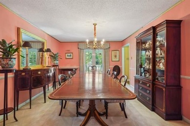 Lovely raised Acadian cottage on an oversized lot fronting the on Covington Country Club in Louisiana - for sale on GolfHomes.com, golf home, golf lot