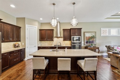 Welcome to this move-in ready twin home on Wakanda Golf Club! on Wakonda Club in Iowa - for sale on GolfHomes.com, golf home, golf lot