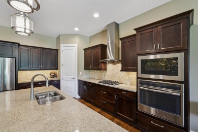 Welcome to this move-in ready twin home on Wakanda Golf Club! on Wakonda Club in Iowa - for sale on GolfHomes.com, golf home, golf lot