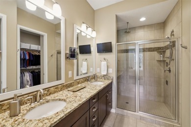 Welcome to this move-in ready twin home on Wakanda Golf Club! on Wakonda Club in Iowa - for sale on GolfHomes.com, golf home, golf lot
