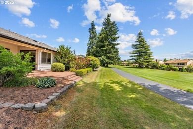 Located on the 8th fairway of the Summerfield Golf Course, this on Summerfield Golf and Country Club in Oregon - for sale on GolfHomes.com, golf home, golf lot