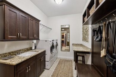 Welcome to this move-in ready twin home on Wakanda Golf Club! on Wakonda Club in Iowa - for sale on GolfHomes.com, golf home, golf lot