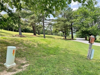 3.09 acres just outside of Huntsville, AR to build your dream on Oakridge Golf Course in Arkansas - for sale on GolfHomes.com, golf home, golf lot