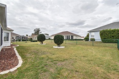 Under contract-accepting backup offers. OPEN FLOOR PLAN - MOVE on Ocala Palms Golf and Country Club in Florida - for sale on GolfHomes.com, golf home, golf lot