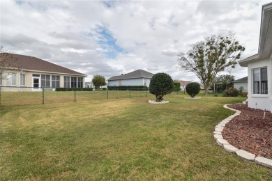 Under contract-accepting backup offers. OPEN FLOOR PLAN - MOVE on Ocala Palms Golf and Country Club in Florida - for sale on GolfHomes.com, golf home, golf lot
