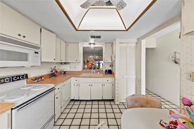 One or more photo(s) has been virtually staged. FREE GOLF!! Step on Highland Lakes Executive Golf Course in Florida - for sale on GolfHomes.com, golf home, golf lot