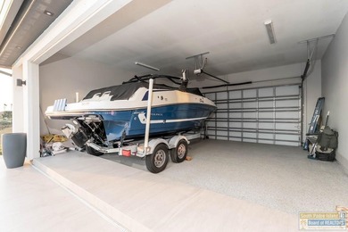 Stunning modern home built in 2022, located in the SPI golf on South Padre Island Golf Club in Texas - for sale on GolfHomes.com, golf home, golf lot