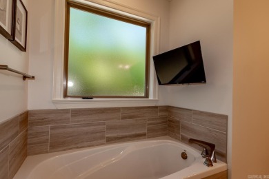 Quality built by Renaissance Homes, this energy efficient all on Ponce De Leon Golf Course in Arkansas - for sale on GolfHomes.com, golf home, golf lot