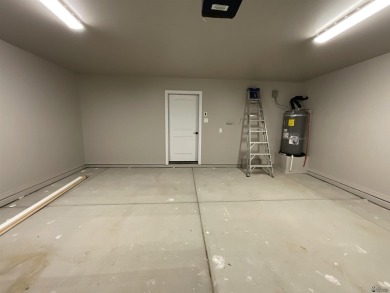 New Construction spec home - 1372 Sq Ft 3 Bedroom 2 Bath on a on The Links At Coyote Wash in Arizona - for sale on GolfHomes.com, golf home, golf lot