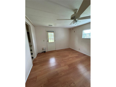 55 + gated golf course community Newly updated 2 bedroom 2 bath on Zellwood Station Country Club in Florida - for sale on GolfHomes.com, golf home, golf lot
