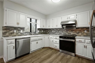 Stunning Move-In Ready 3 Bed / 2 Bath Home in Golf Course on River Oaks Golf Course in Missouri - for sale on GolfHomes.com, golf home, golf lot