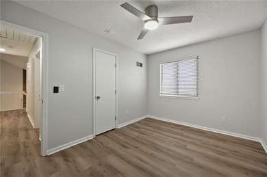 Stunning Move-In Ready 3 Bed / 2 Bath Home in Golf Course on River Oaks Golf Course in Missouri - for sale on GolfHomes.com, golf home, golf lot