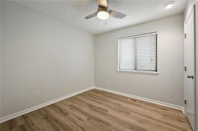 Stunning Move-In Ready 3 Bed / 2 Bath Home in Golf Course on River Oaks Golf Course in Missouri - for sale on GolfHomes.com, golf home, golf lot