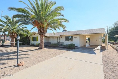 Great opportunity to own this 2 bedroom, 2 bath home with an on Sun City South Golf Course in Arizona - for sale on GolfHomes.com, golf home, golf lot