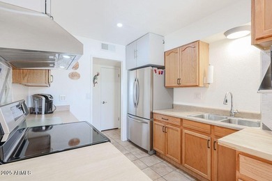 Great opportunity to own this 2 bedroom, 2 bath home with an on Sun City South Golf Course in Arizona - for sale on GolfHomes.com, golf home, golf lot