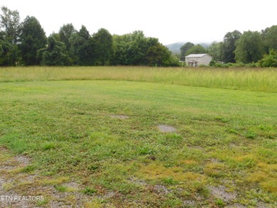 Beautiful 2.75 LEVEL ACRES in the heart of the residential on Middlesboro Country Club in Kentucky - for sale on GolfHomes.com, golf home, golf lot