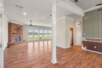 Charming Golf Course Home in Pecan Plantation - Granbury, TX

 on Pecan Plantation Country Club in Texas - for sale on GolfHomes.com, golf home, golf lot