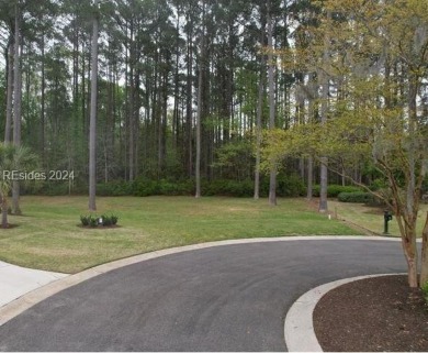 Build your dream house on this spacious lot in one of the most on Hampton Hall Club in South Carolina - for sale on GolfHomes.com, golf home, golf lot