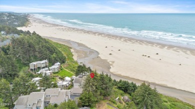 Great oceanfront 2 bed 2 bath condo! Located in the Agate Beach on Agate Beach Golf Course in Oregon - for sale on GolfHomes.com, golf home, golf lot