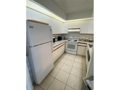 WELCOME HOME!! THIS IMMACULATE HIBISCUS MODEL OFFERS ONE OF THE on Flamingo Lakes Country Club in Florida - for sale on GolfHomes.com, golf home, golf lot