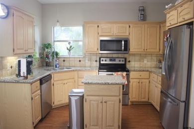 Nice 3/2/2 brick home in the Villages Resort, granite kitchen for sale on GolfHomes.com
