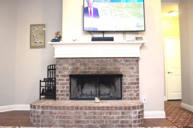 Nice 3/2/2 brick home in the Villages Resort, granite kitchen SOL on Emerald Bay Club in Texas - for sale on GolfHomes.com, golf home, golf lot