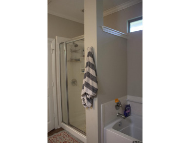 Nice 3/2/2 brick home in the Villages Resort, granite kitchen SOL on Emerald Bay Club in Texas - for sale on GolfHomes.com, golf home, golf lot