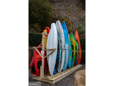 Welcome to easy, one-level living in this charming two-bedroom on Lanier Island Legacy Golf Couorse in Georgia - for sale on GolfHomes.com, golf home, golf lot