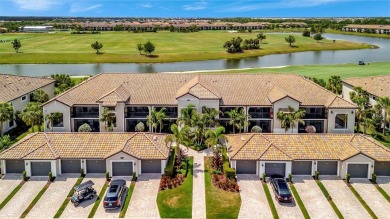 Welcome to your dream home! This beautifully appointed 2-bedroom on Lakewood National Golf Club in Florida - for sale on GolfHomes.com, golf home, golf lot