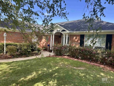Welcome to the prestigious golfing community of Glenlakes. This on Glenlakes Golf Club in Alabama - for sale on GolfHomes.com, golf home, golf lot