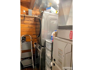 Turn-key and fully furnished, this exceptional cabin in Island on  in Idaho - for sale on GolfHomes.com, golf home, golf lot