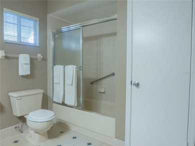 WOW!..MOTIVATED SELLER offering unbelievable incentives! $5,000 on The Links of Spruce Creek in Florida - for sale on GolfHomes.com, golf home, golf lot