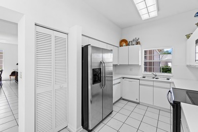 Welcome to this light-filled, penthouse condo where comfort on  in Florida - for sale on GolfHomes.com, golf home, golf lot