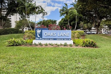Turnkey Palm Aire condo w/ beautiful golf course views on Palm-Aire Country Club and Resort - Palms in Florida - for sale on GolfHomes.com, golf home, golf lot