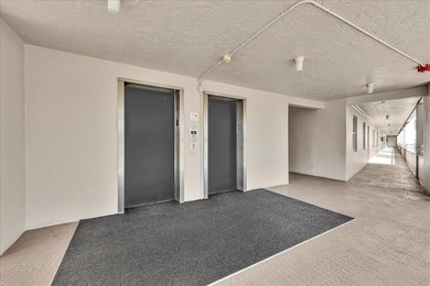 Turnkey Palm Aire condo w/ beautiful golf course views on Palm-Aire Country Club and Resort - Palms in Florida - for sale on GolfHomes.com, golf home, golf lot