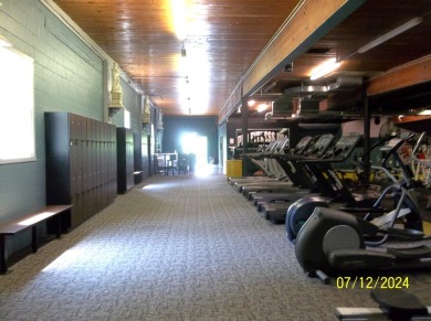 12,450 sq. ft. climate controlled, commercial building located on Irish Hills Golf Course in Ohio - for sale on GolfHomes.com, golf home, golf lot