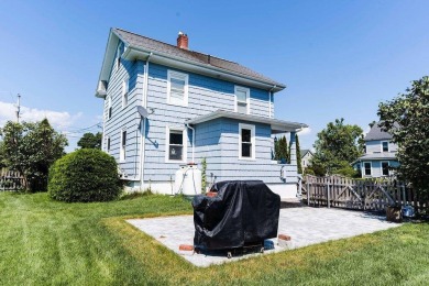 Great character in this spacious, sunlit, 3-4bdrm, 1 bath home on Bangor Municipal Golf Course in Maine - for sale on GolfHomes.com, golf home, golf lot