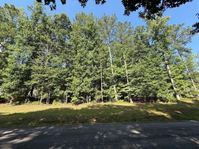 Come build your dream home on this beautiful lot. This lot is on Fairfield Plantation Golf and Country Club in Georgia - for sale on GolfHomes.com, golf home, golf lot