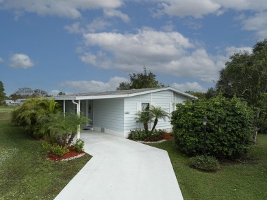 Motivated Seller. Fabulous homeThis spacious two-bedroom on Savanna Golf Club in Florida - for sale on GolfHomes.com, golf home, golf lot