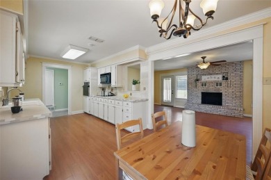 Resort-Style Living in DeCordova Bend Estates - 3 Bed, 2 Bath on De Cordova Bend Country Club in Texas - for sale on GolfHomes.com, golf home, golf lot