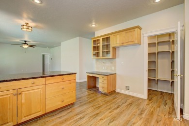 Beautiful home in the LAKEVIEW GOLF COURSE NEIGHBORHOOD on 1/3 on Lakeview Golf Club in Idaho - for sale on GolfHomes.com, golf home, golf lot