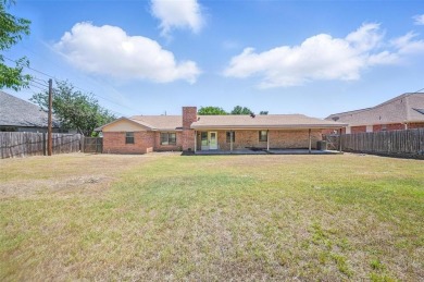 Resort-Style Living in DeCordova Bend Estates - 3 Bed, 2 Bath on De Cordova Bend Country Club in Texas - for sale on GolfHomes.com, golf home, golf lot