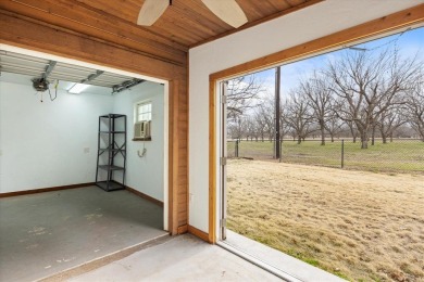 Exquisite, clean and bright, open split-floor plan in Pecan on Pecan Plantation Country Club in Texas - for sale on GolfHomes.com, golf home, golf lot