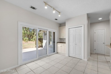 Well maintained 3 bedroom, 2.5 bath single story home offering 2 on  in South Carolina - for sale on GolfHomes.com, golf home, golf lot