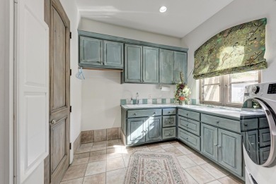Move right in! This 4 BR 4 bath home is sold fully furnished! on Ram Rock Golf Course in Texas - for sale on GolfHomes.com, golf home, golf lot