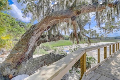 Light-filled 3BR flat offering peaceful angled views of the on Country Club of Hilton Head in South Carolina - for sale on GolfHomes.com, golf home, golf lot