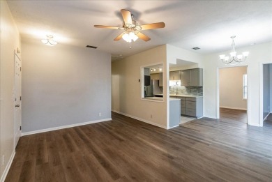 Welcome to Oak Bay Club Condominiums, located in the prestigious on Rockport Country Club in Texas - for sale on GolfHomes.com, golf home, golf lot