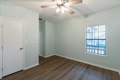 Welcome to Oak Bay Club Condominiums, located in the prestigious on Rockport Country Club in Texas - for sale on GolfHomes.com, golf home, golf lot